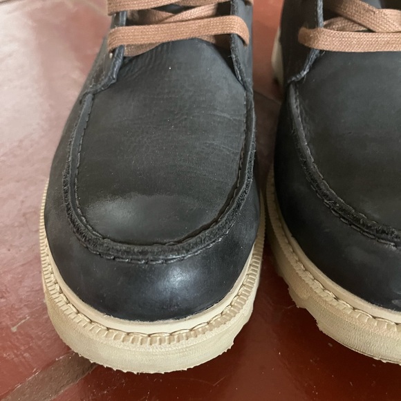 Black (charcoal) waterproof men’s Madison II Moc Toe Sorel boots in 8.5. - Picture 3 of 6